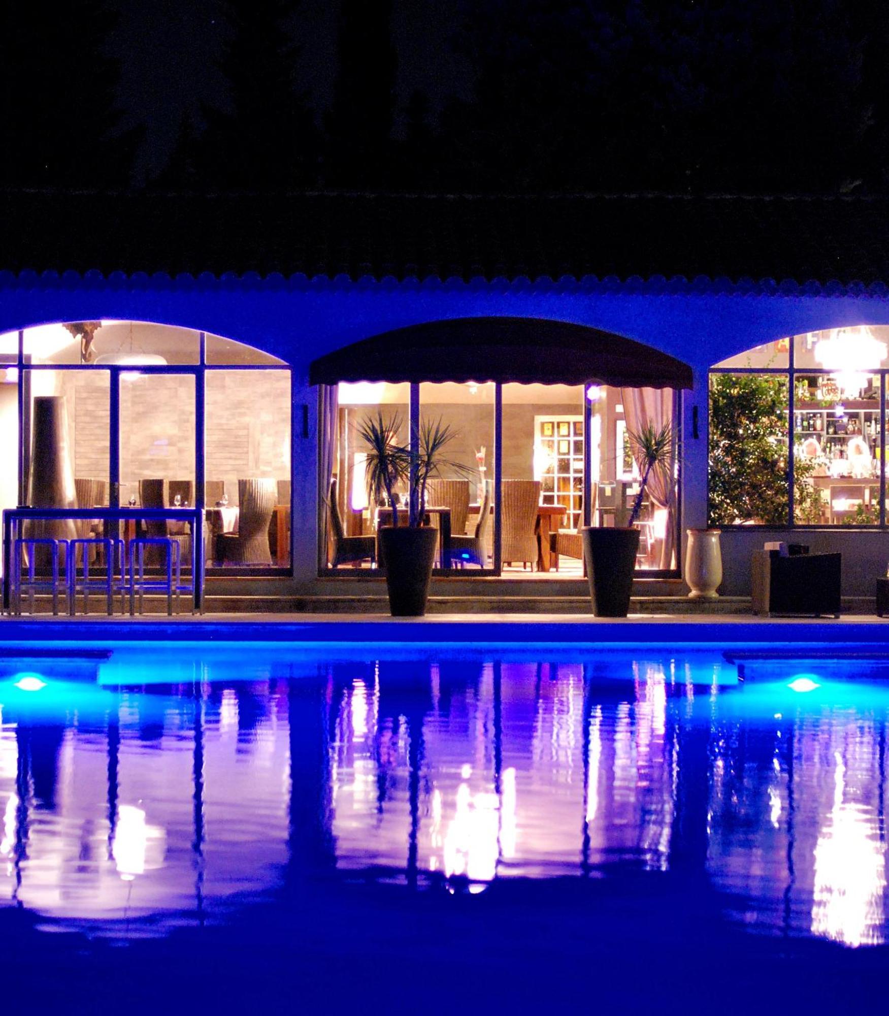 Hotel Les Mazets Des Roches Tarascon Exterior foto